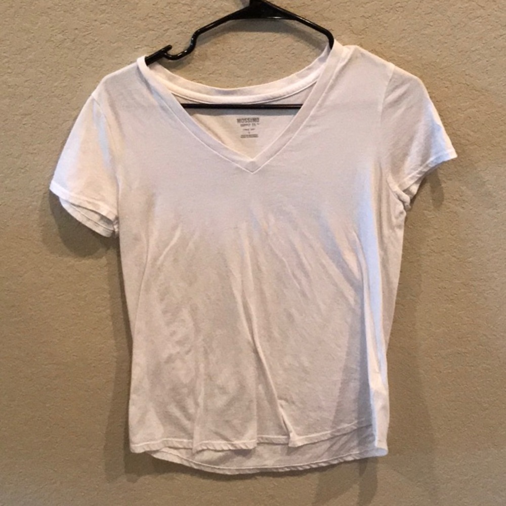 White Vneck tshirt